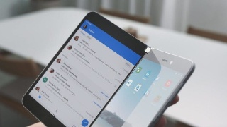微軟對運(yùn)行Android的新型可折疊Surface Duo手機(jī)感到驚訝