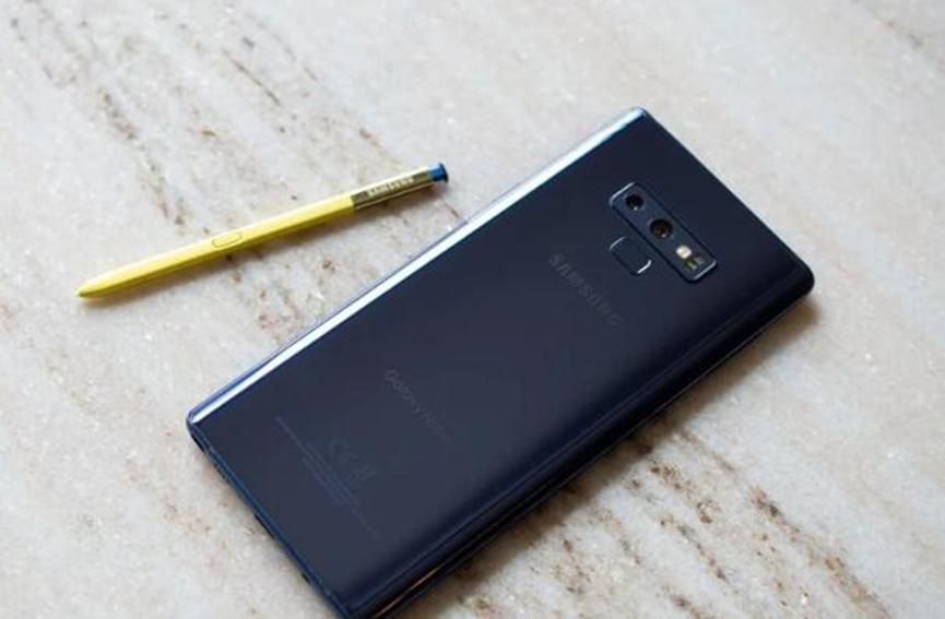 三星Galaxy Note 9通過(guò)One UI 2.0開(kāi)始獲得穩(wěn)定的Android 10更新