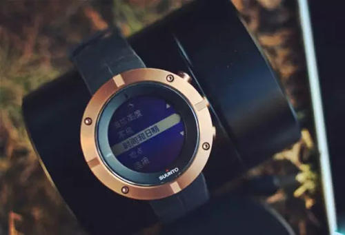 Suunto 7是一款新的Wear OS智能手表 具有離線(xiàn)地圖等功能