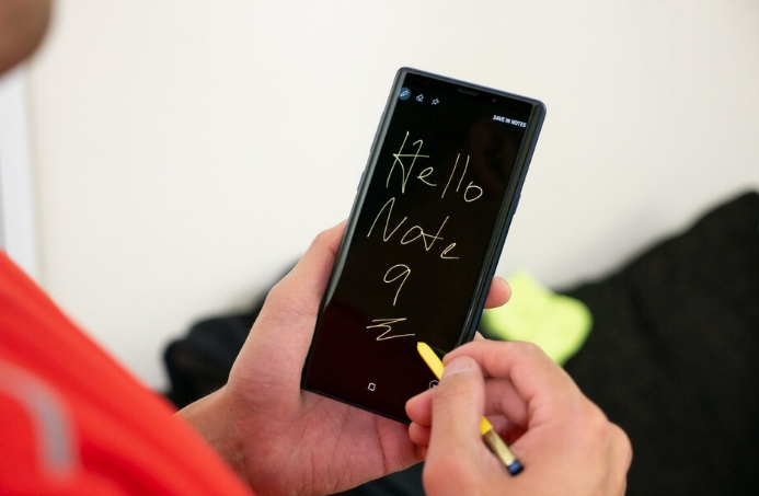 Galaxy Note 9在美國運(yùn)營商上的首個Android 10更新已經(jīng)發(fā)布