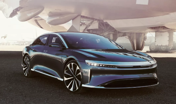 Lucid Air可以在高速公路上達到400英里的射程