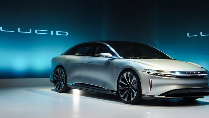 Lucid Air可以在高速公路上達(dá)到400英里的射程