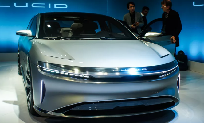 Lucid Air可以在高速公路上達(dá)到400英里的射程