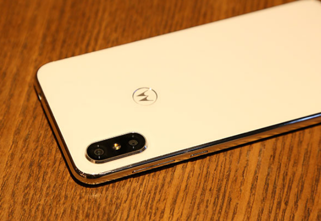 評(píng)測(cè)vivo NEX雙屏版怎么樣以及Motorola P30體驗(yàn)如何