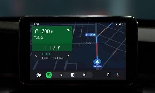 WhatsApp通過(guò)完整的免提消息到達(dá)Apple CarPlay