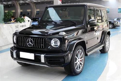 這輛豪華的梅賽德斯amg G63簡直是防彈的