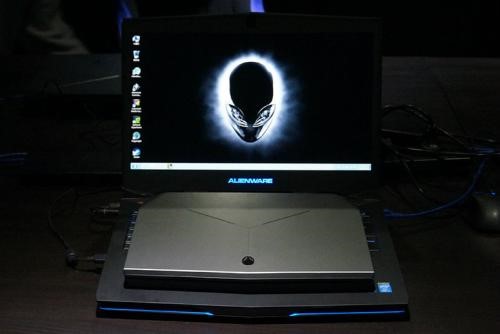 Alienware專注于移動性和經(jīng)過改良的新筆記本電腦