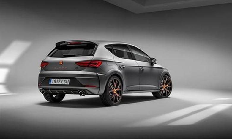 JE Design推出用于SEAT Leon Cupra的寬體套件