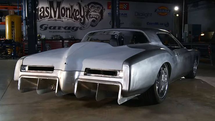 Gas Monkey Garage 1972年的Buick Riviera的SEMA背后的真實(shí)故事