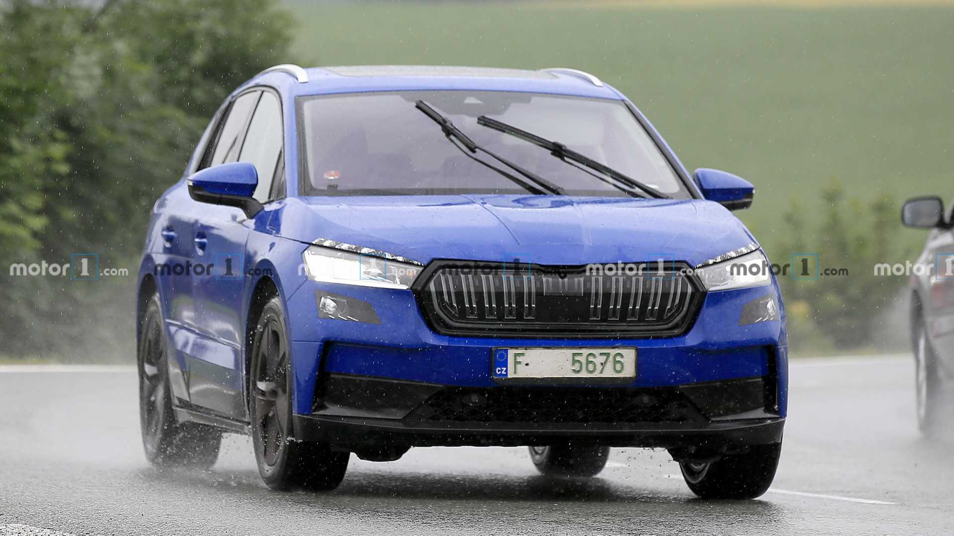 斯柯達(dá)恩雅克（Skoda Enyaq）電動(dòng)SUV螺旋形穿著欺騙性迷彩