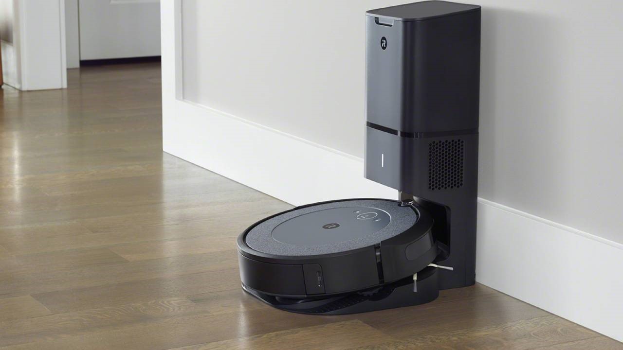 iRobot Roomba i3 +是一款便宜的帶有自動(dòng)清空垃圾箱的吸塵器