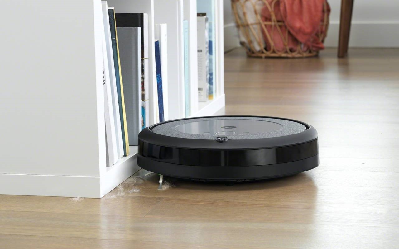 iRobot Roomba i3 +是一款便宜的帶有自動清空垃圾箱的吸塵器