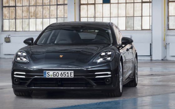 2021保時(shí)捷Panamera Turbo S E-Hybrid帶來(lái)更多動(dòng)力和扭矩