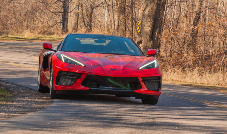 2020年雪佛蘭Corvette敞篷車證明了運(yùn)動(dòng)車轉(zhuǎn)向中置引擎布局的合理性