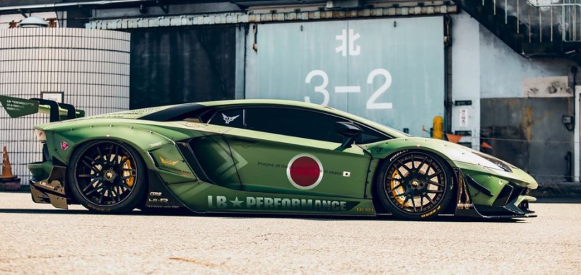 蘭博基尼Aventador“零式戰(zhàn)斗機”結(jié)合了自由行走套件和Warbird外觀