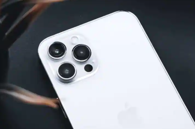 Apple iPhone 13可能帶有較小的缺口和120Hz面板