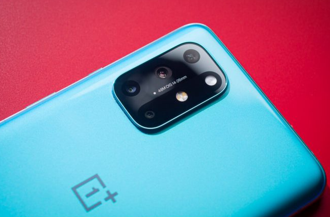 OnePlus 9將具有LPTP面板，其刷新率為5到120 Hz