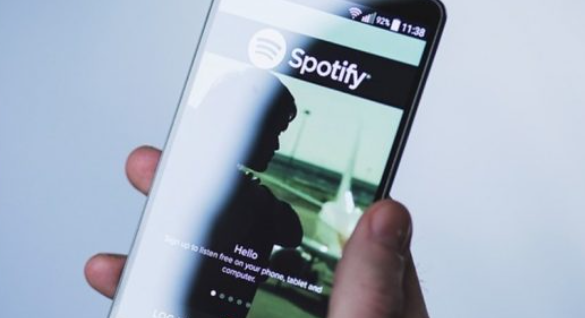 Spotify開始在Android上測試“ Hey Spotify”語音命令