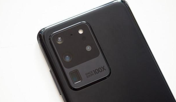 三星Galaxy S21 FE和新的可折疊手機(jī)可能會在八月份發(fā)布