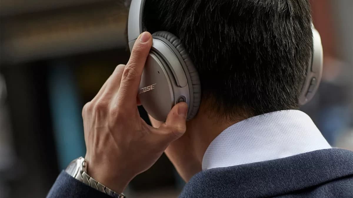 Bose 耳機(jī)迷有福了！QuietComfort 45 已在 FCC 官方照片中泄露