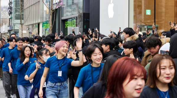 早報(bào)：曝新iPhone率先在美韓上市 享界S9大定破2500臺(tái)